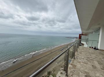 Departamento de 4 habitaciones, Manta · Departamento de Venta Frente Al Mar en Edificio Oceania Manta