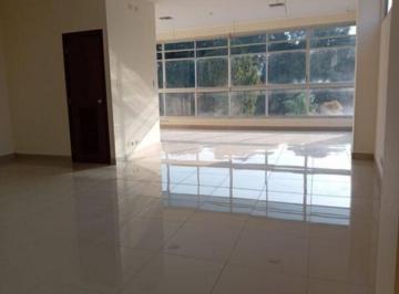 Oficina comercial · 524m² · 15 Estacionamientos · En Venta Piso con 8 Oficinas/consultorios y con 15 Parqueos, Kennedy Norte