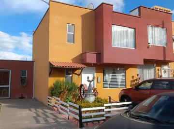 Casa · 147m² · 1 Estacionamiento · Mitad del Mundo, Casa en Conjunto San Eduardo, Vía a Calacalí