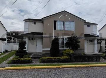 Casa · 102m² · 3 Habitaciones · 2 Estacionamientos · Acogedora Casa en Venta Conjunto Los Arupos de La Hacienda 2