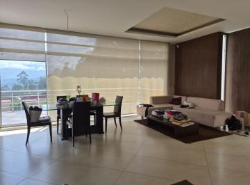 Casa de 4 habitaciones, Quito · Casa de 650 m² con 4 Habitaciones en Venta o Alquiler, Tanda