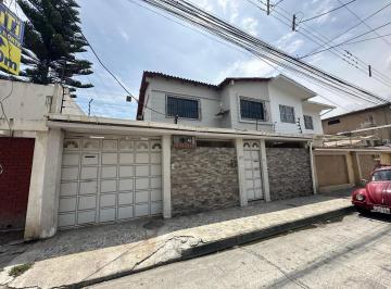Casa · 171m² · Casa en Venta en Urdesa Norte, Guayaquil, Chrc