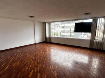 Departamento · 117m² · 3 Habitaciones · 2 Estacionamientos · Departamento 3d en Venta Urb El Condado Etapa 1