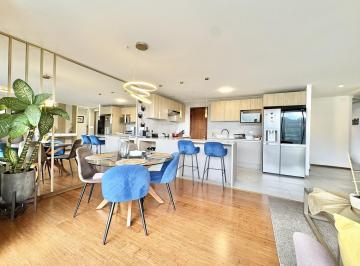 Departamento · 185m² · 2 Habitaciones · 2 Estacionamientos · Departamento en Monteserrín