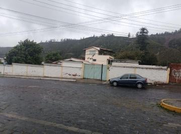 Casa de 6 habitaciones, Guano · Casa con 7730 m² en Venta en Centro de Guano, 6 Recámaras