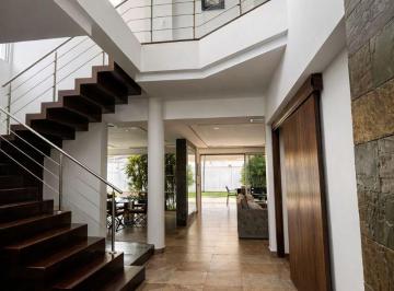 Casa de 4 habitaciones, Guayaquil · Casa en Venta | 4 Dorm. | Via Samborondon | con Piscina y Jardin | Urb. Rio Grande