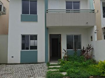 Casa de 3 habitaciones, Guayaquil · Casa en Venta en Guayaquil