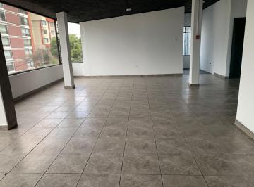 Local comercial · 200m² · 1 Habitación · 2 Estacionamientos · El Batán, Local Comercial en Renta, 200 m²