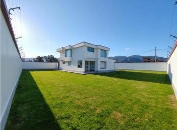 Casa de 4 habitaciones, Cayambe · Casa Independiente en Venta en San Jose de Ayora, Cayambe