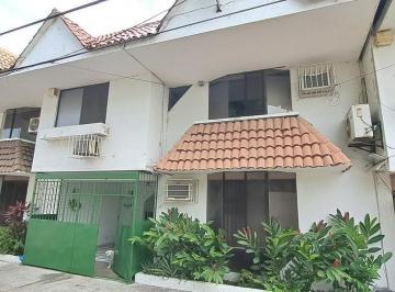 Casa de 3 habitaciones, Guayaquil · Casa en Venta Ubicada en Urdesa Central Guayaquil Norte