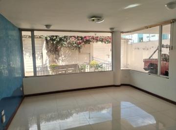 Departamento de 3 habitaciones, Quito · Cerca a Escuela de Policía Pusuqui Departamento 3 Dorm. Jardín Aceptan Mascota