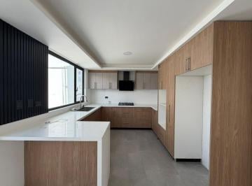 Casa de 3 habitaciones, Cuenca · Casa en Venta, en Construcción, Sector Santa María Sayausí