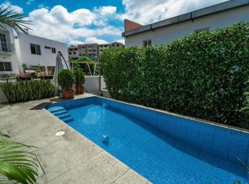 Casa de 4 habitaciones, Guayaquil · Casa de Venta en Cumbre Media