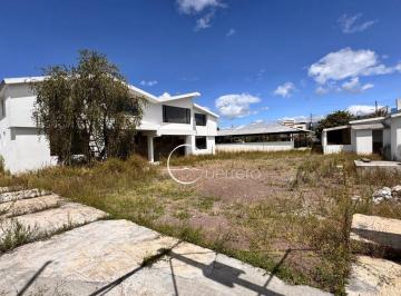 Terreno / Lote , Quito · En Venta Terreno con Casa, Ideal Para Inversionistas, Estratégicamente Ubicado en Sangolquí