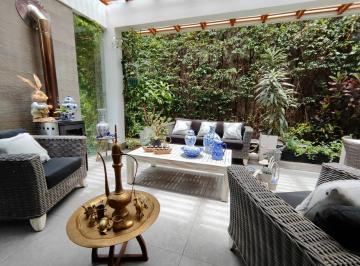 Casa · 280m² · 3 Habitaciones · 3 Estacionamientos · En La Viña Tumbaco Venta Casa Espectacular $465.000