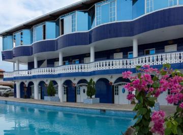 Edificio-Hotel-Fabrica de 18 habitaciones, Atacames · Espectacular Propiedad en Venta Ubicada en Tonsupa - Esmeraldas