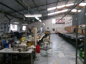 Bodega-Galpón · 1500m² · Galpón y Casa Comercial