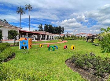 Terreno / Lote , Quito · Lote Multifamiliar 2.332 m² en Urbanización Valle de Los Chillos