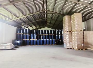 Bodega-Galpón · 400m² · 1 Estacionamiento · Rento Bodega de 400 m² en El Sector de Tababela