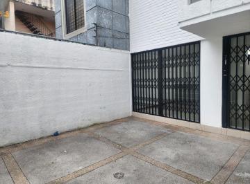 Local comercial , Quito · Bajo de Precio!rento Casa Comercial de 130 m Av Brasil y Zamora