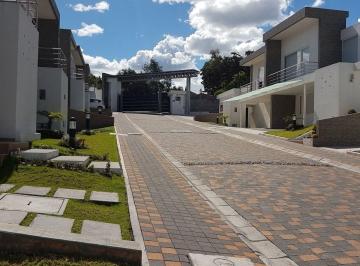 Casa de 3 habitaciones, Quito · Venta Casa en Lola Quintana Armenia 2