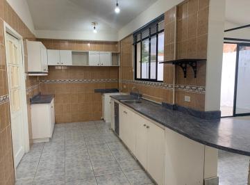 Departamento · 160m² · 3 Habitaciones · 2 Estacionamientos · Mga / Renta Departamento, Cumbaya, 3 Dorm.