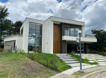 Casa de 4 habitaciones, Quito · Casa de Venta en Puembo Urbanizaciôn P.