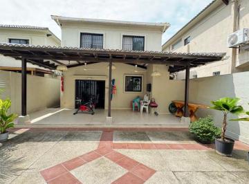 Casa de 4 habitaciones, Guayaquil · Bosques de La Costa Casa en Venta Terreno 235 m²