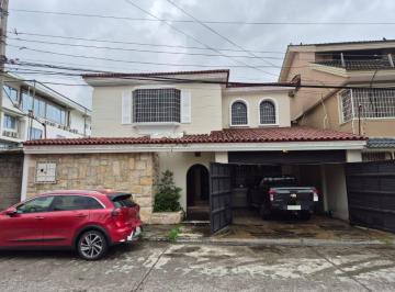 Casa de 6 habitaciones, Guayaquil · Vendo Casa en Kennedy Nueva