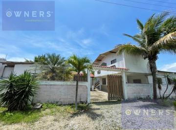 Casa · 320m² · 5 Habitaciones · 3 Estacionamientos · Venta Casa de Dos Pisos en Playas, Via a Data (Lm)
