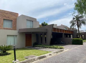 Casa de 3 habitaciones, Quito · Casa en Conjunto a un Paso Ruta Viva y San Patricio
