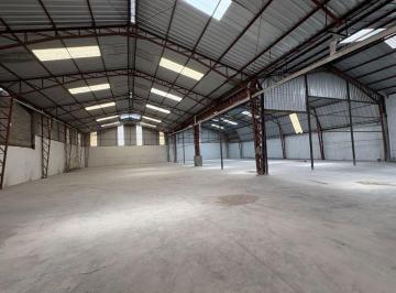 Bodega-Galpón , Quito · En Venta Bodega 1.033 M: Anden, Trifasica. Oficinas 220 m. Juan Molineros $591.600
