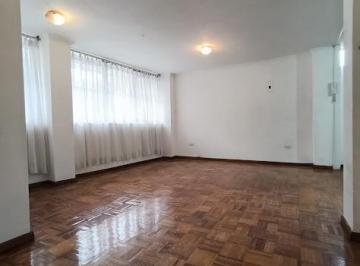 Departamento · 65m² · 2 Habitaciones · 1 Estacionamiento · Departamento Céntrico 2 Hab + Parqueadero | Cordero y Versalles