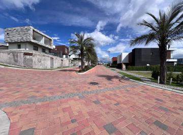 Terreno / Lote · 600m² · En Venta Terreno en Tumbaco