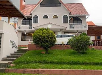 Casa de 5 habitaciones, Quito · Venta de Casa 450 m² de Construcción en Terreno de 908 m² – Urbanización San Fernando