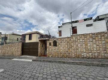 Casa de 3 habitaciones, Quito · Casa en Venta de Las Toronjas Av Eloy Alfaro