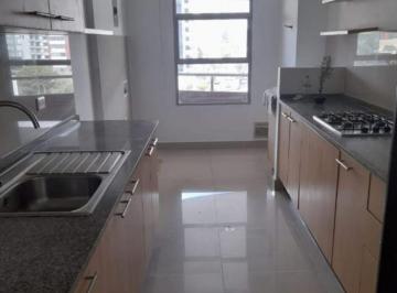 Departamento de 3 habitaciones, Quito · Renta Departamento Edificio Mayestic Plaza
