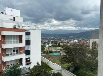 Departamento · 184m² · 3 Habitaciones · 2 Estacionamientos · Departamento de Venta con Excelente Vista en Cumbayá, Santa Lucía