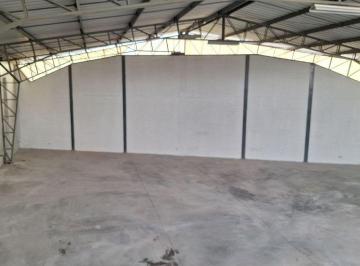 Bodega-Galpón , Quito · Bodega 400 m de Construccion con Amplias Oficinas Cerca Centro Comercial El Bosque