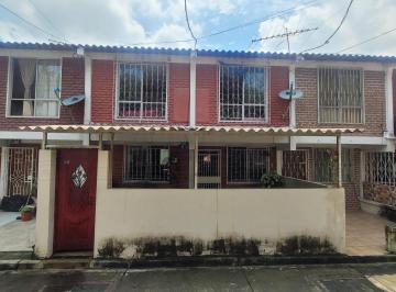 Casa · 72m² · 3 Habitaciones · En Venta Casa en Urb Beata Mercedes Molina, Norte de Guayaquil (Alcho)