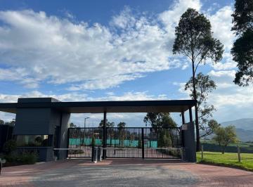Terreno / Lote · 2500m² · Mv - en Pifo, en Venta Terreno Ideal Para Proyecto Unifamiliar de 2500 m²
