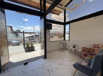 Bodega-Galpón · 134m² · 6 Habitaciones · 12 Estacionamientos · Centro Medico de Renta Cumbaya La Primavera