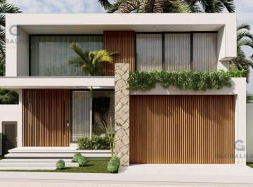 Casa · 330m² · 4 Habitaciones · 2 Estacionamientos · Venta de Casa en Pta Barranca con 4 Hab. c/u con Walk in Closet y Baño Privado - Garaje Cubierto. m. C