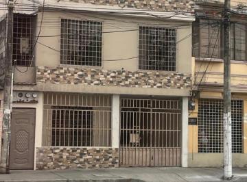 Departamento de 3 habitaciones, Guayaquil · Alquiler Departamento Planta Baja con Parqueo Guayacanes