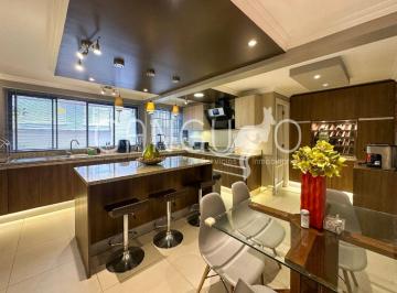 Departamento de 3 habitaciones, Quito · Elegante Departamento con Terraza en El Quito Tenis