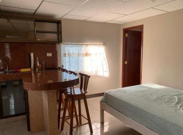 Casa de 8 habitaciones, Salinas · Vendo Propiedad Rentera en Salinas