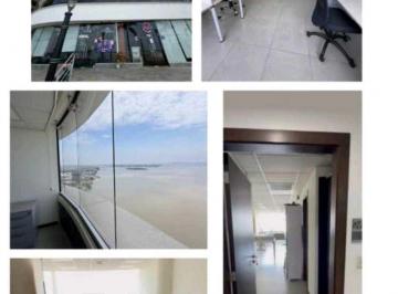 Oficina comercial · 50m² · Alquiler de Oficina Amoblada en El Point