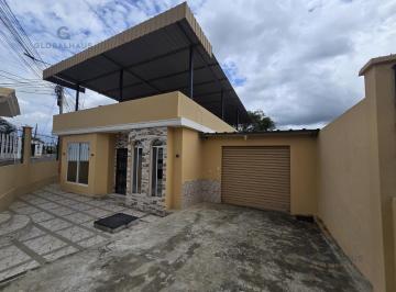 Casa · 200m² · 3 Habitaciones · 3 Estacionamientos · Venta de Vivienda Residencial - en Montecristi - Manabí. S. B.
