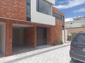 Casa de 3 habitaciones, Quito · Casa en Venta a Estrenar Sector Puembo Quito Ecuador