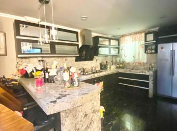 Casa de 4 habitaciones, Guayaquil · Casa con 119 m² de Terreno, 4 Habitaciones (Una en Planta Baja) en Venta en El Norte de Guayaquil